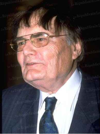 Краткая биография базен