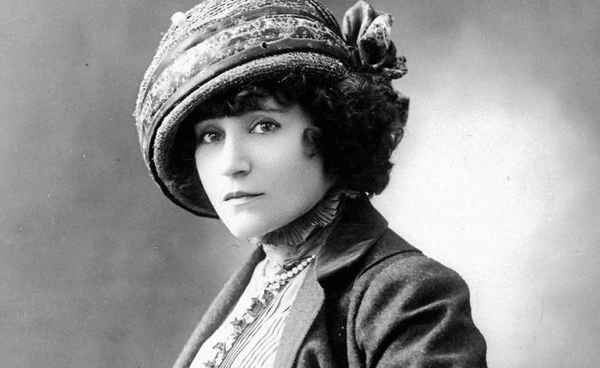 Краткая биография колетт