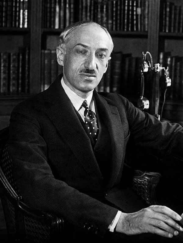 Краткая биография моруа