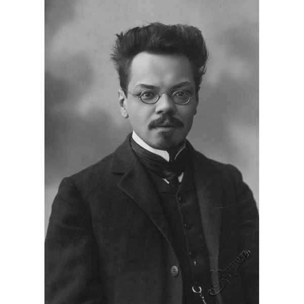 Краткая биография ремизов